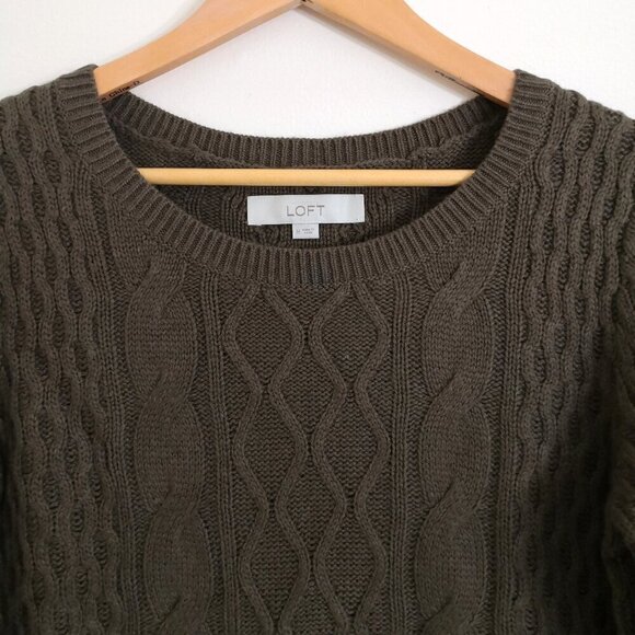 NWOT LOFT Wool/Cotton/Rabbit Hair Blend Cable Knit Cozy Sweater Size M - Picture 3 of 11